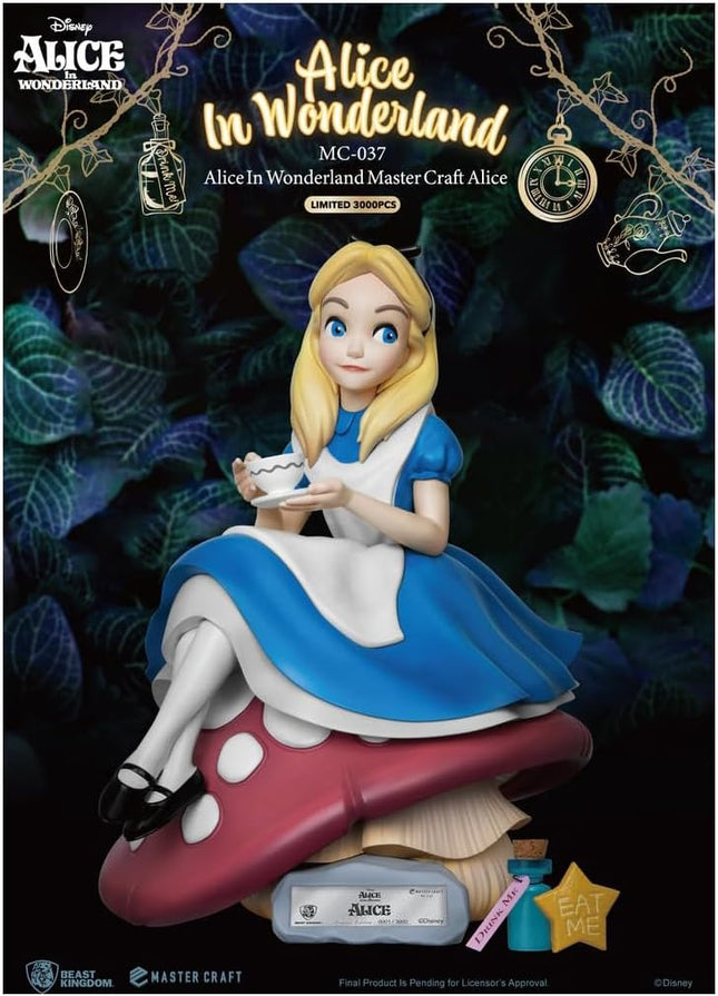 FIgurine: Alice In Wonderland