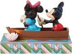 Figur: Mickey & Minnie – im Ruderboot beleuchtet