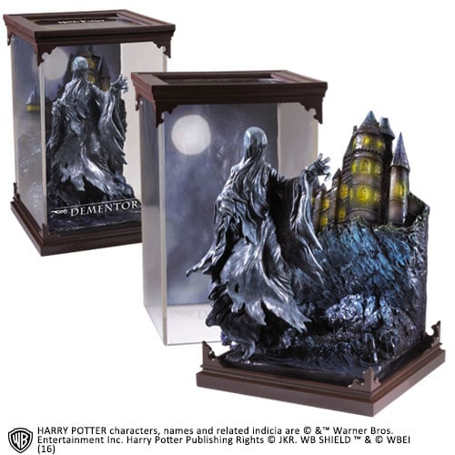 Figurine: Harry Potter Magical Creatures Diorama Dementor 19 cm