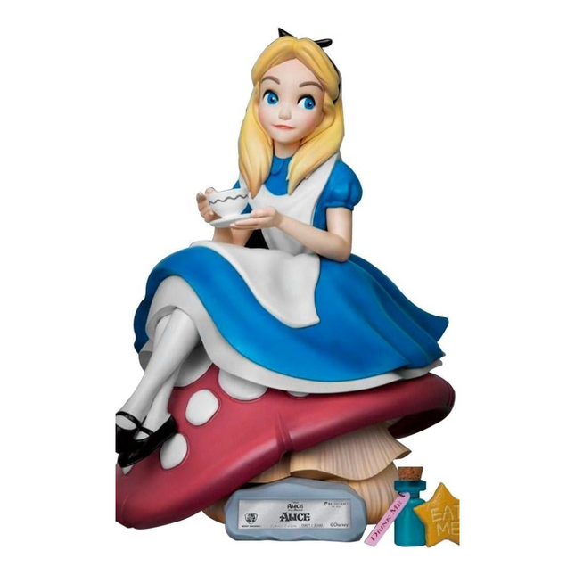 FIgurine: Alice In Wonderland